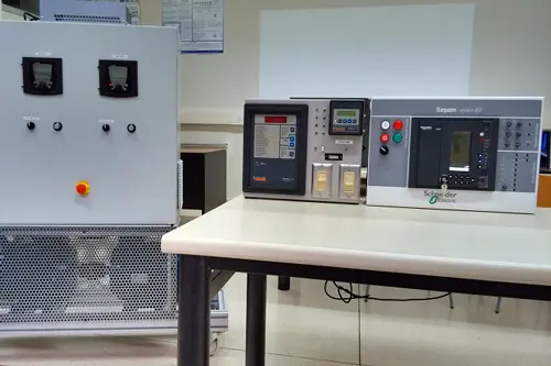 Equipamiento avanzado para pruebas de ciberseguridad Dispositivos utilizados en laboratorio de ciberseguridad y de innovación digital
